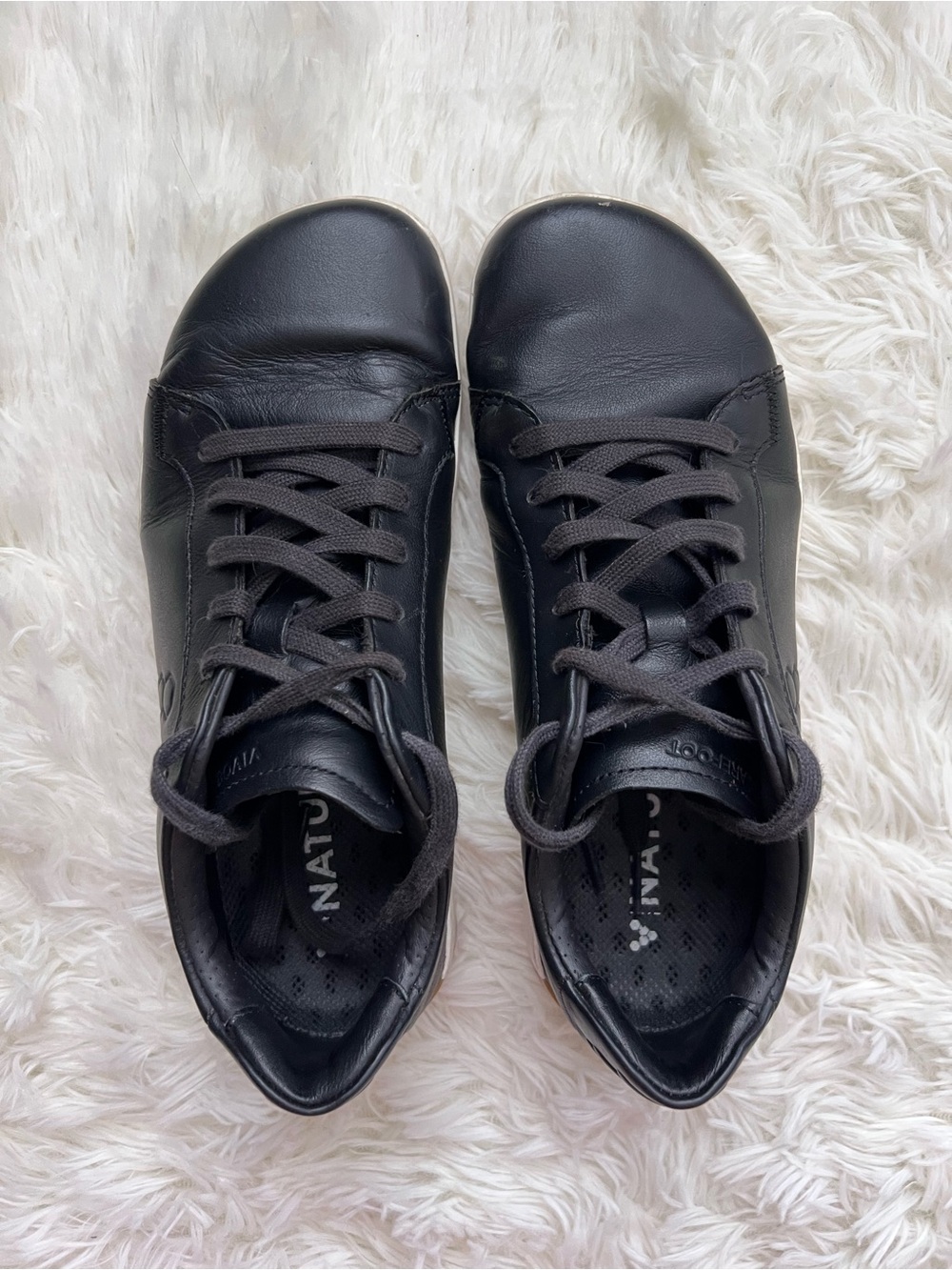 Vivo Barefoot Geocourt Black Sneakers - Picture 5 of 7